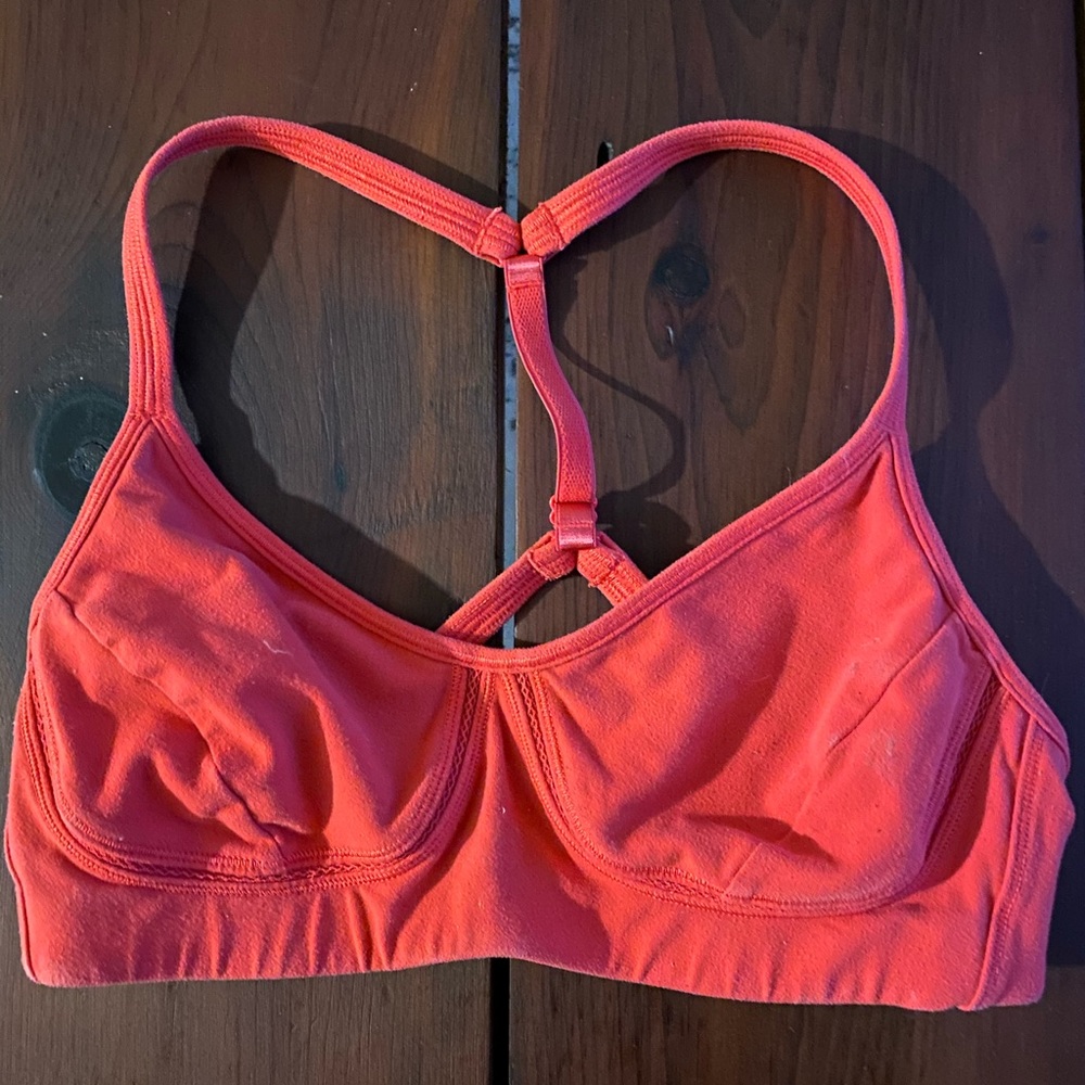 Lulu lemon sports bra